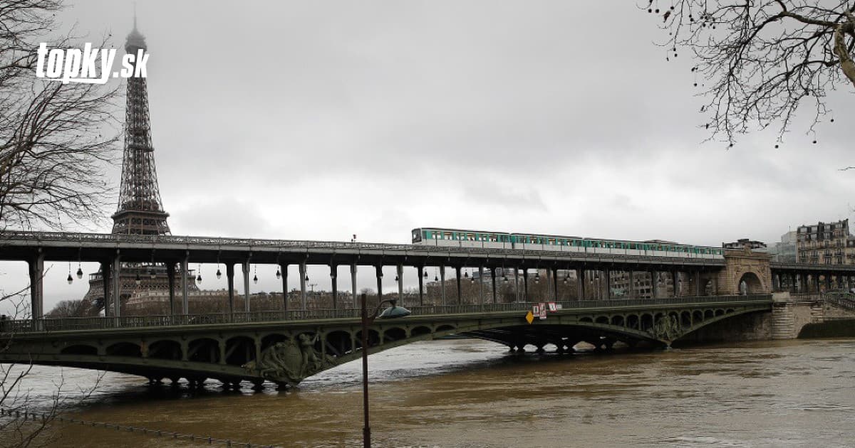 Le niveau de la Seine à Paris continue de monter : la France compte sa première victime des inondations