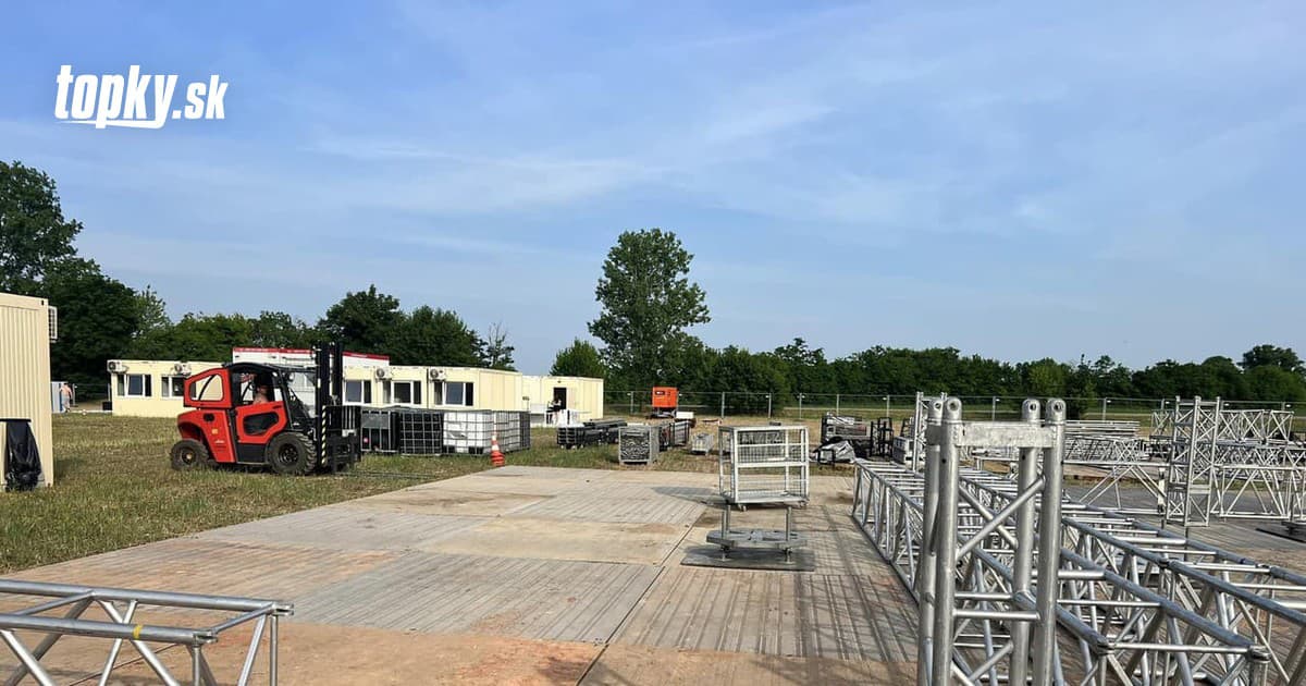 FOTO: Topfest już buduje swoją siedzibę w Abrahamie.  To już trzeci dzień Topfest, zapowiada się wielki finał!