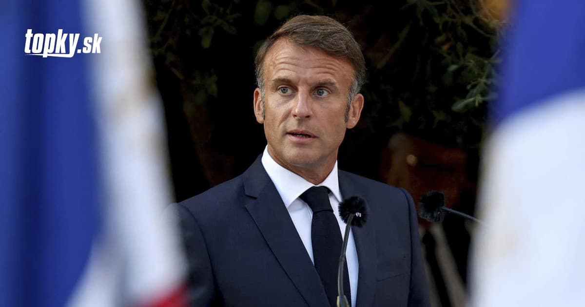 Le parti de gauche La France inflexible veut entamer le processus de révocation de Macron