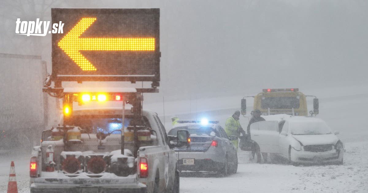 Foto V Amerike Sa Rozputalo Snehove Peklo Doprava Skolabovala Tisice ľudi Bez Elektriny Topky Sk