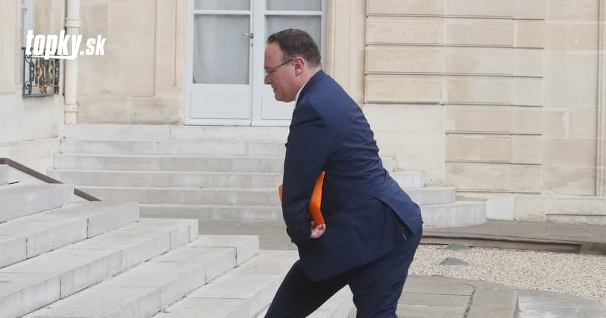 Le ministre du nouveau gouvernement français rejette les allégations de viol de deux femmes